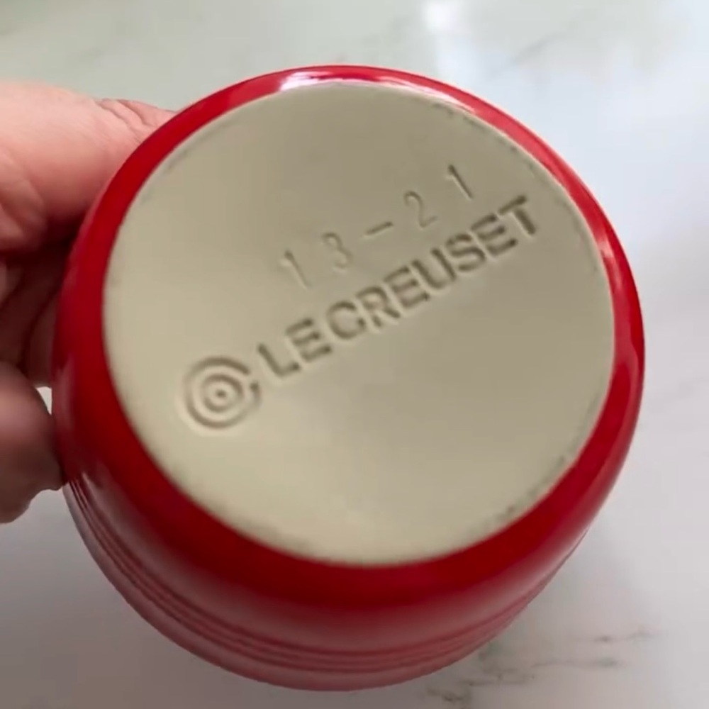 Red Le Crueset Stoneware Ramekin Set - Picture 2 of 2